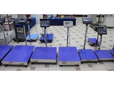 Как выбрать весы для склада по видам и дополнительным функциям