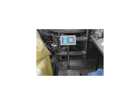 Контроль та облік на всіх етапах виробництва на фабриці Квітень